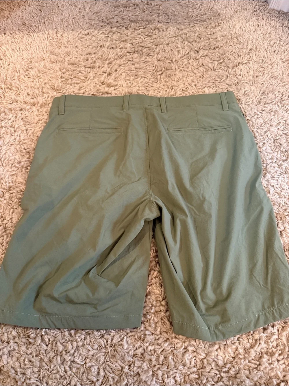 J.Crew Men’s Tech Shorts 9”